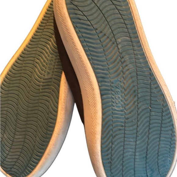 Vessi slip on waterproof shoes - Picture 2 of 3